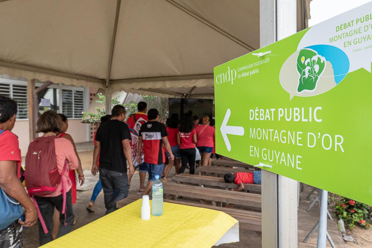 Réunion de débat public organisée par la CNDP au sujet du projet Montagne d’Or en Guyanne, le 25.04.18 à Awala Yalimapo © CNDP Réunion de débat public organisée par la CNDP