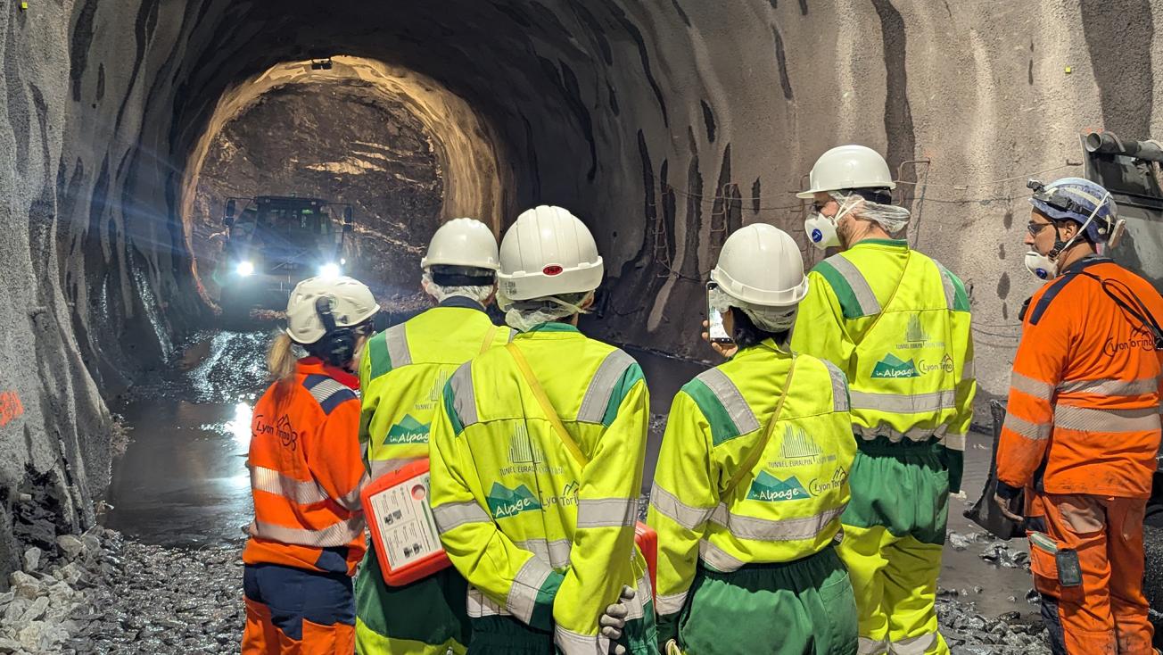 Membres du groupe de travail n°3 du projet VERTIQUAL dans la partie française du chantier du tunnel Lyon-Turin.